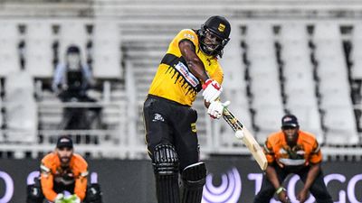 A day after 'I Ain't Leaving...' post, Gayle hits 5 sixes in 49-run knock in T10 league SportsTak