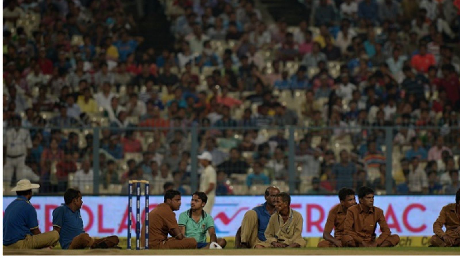 ‘The groundsmen will be wearing the PPE kits and face shields’: CAB president ahead of IND vs NZ third T20I ‘The groundsmen will be wearing the PPE kits and face shields’: CAB president ahead of IND vs NZ third T20I