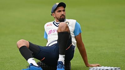 'I don't understand how Ishant got another Test after what he did in England': Steve Harmison SportsTak