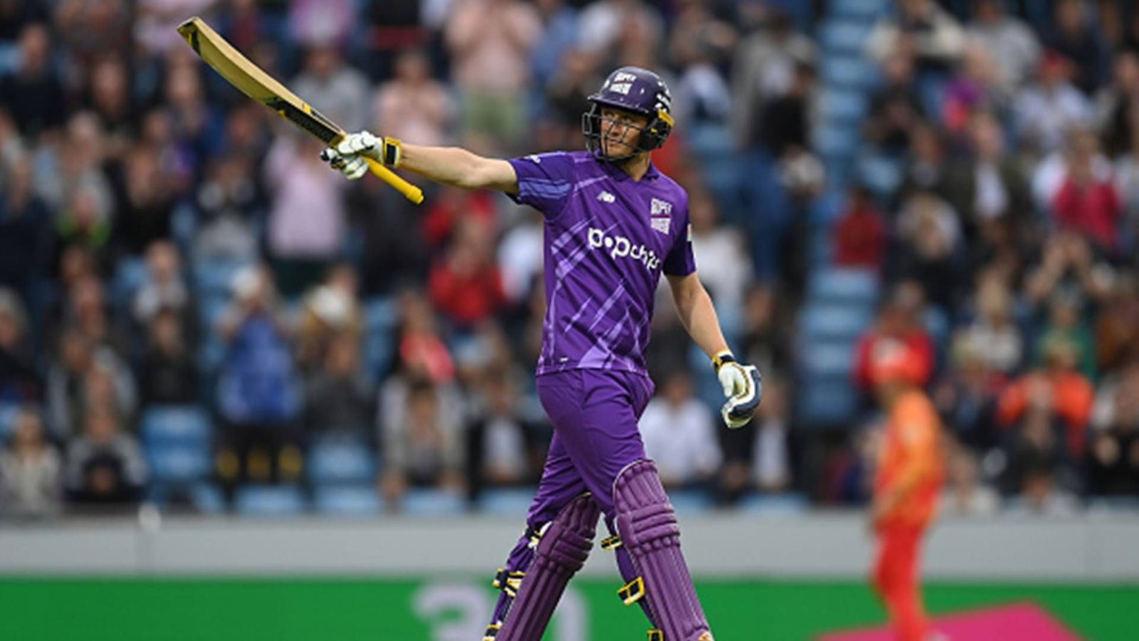 English batter Tom Cohler-Cadmore breaks Chris Lynn's record with 96-run knock in T10 league English batter Tom Cohler-Cadmore breaks Chris Lynn's record with 96-run knock in T10 league