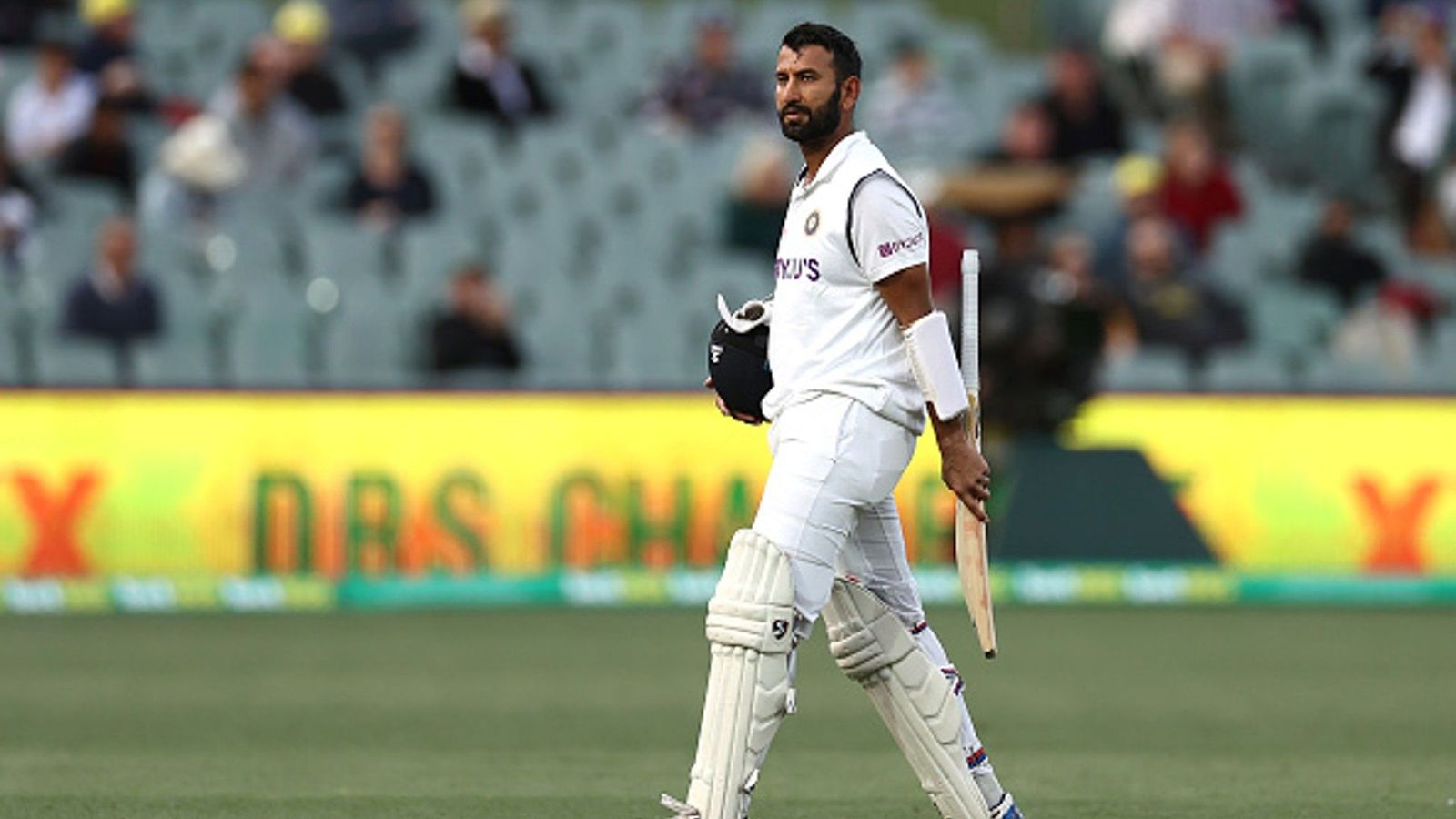 Pujara hits a new low, equals embarrassing Indian record for no.3 batsman Pujara hits a new low, equals embarrassing Indian record for no.3 batsman