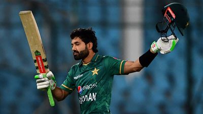 Rizwan’s record-breaking 87 helps Pakistan register their highest run chase in T20I cricket SportsTak