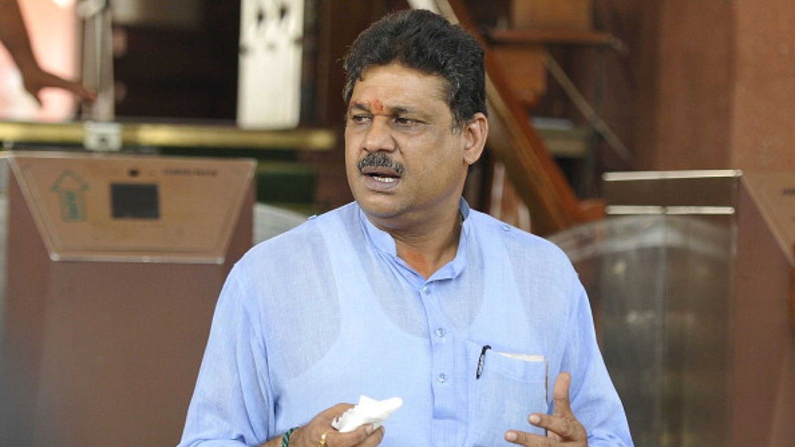 Former World Cup winner Kirti Azad slams selectors in the ongoing captaincy tussle Former World Cup winner Kirti Azad slams selectors in the ongoing captaincy tussle