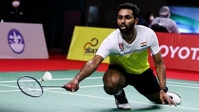 I hope and pray no player has to go through this situation: HS Prannoy SportsTak