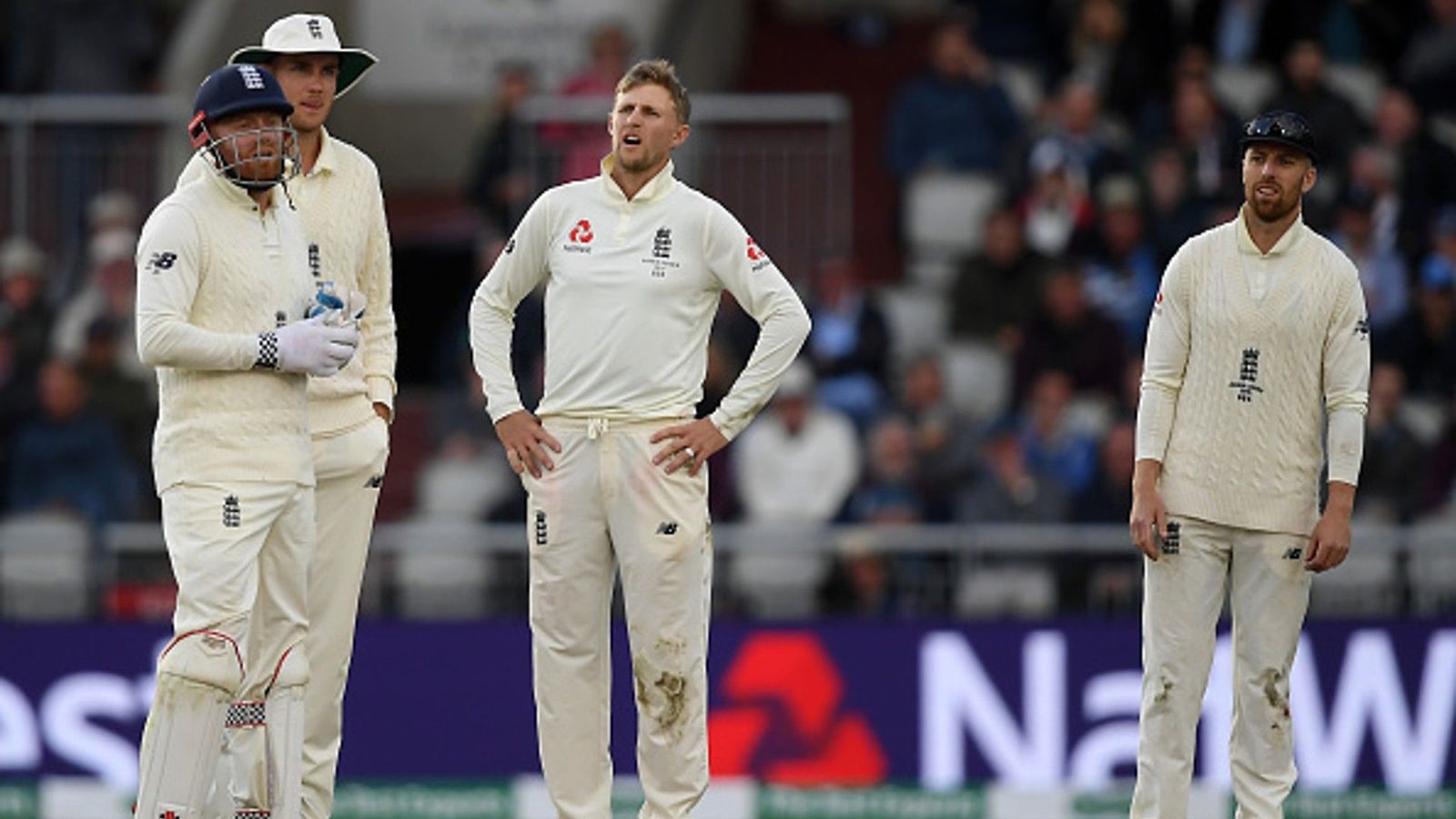 ‘Whose job is it then to make them change?’: Ponting questions Root’s captaincy after Adelaide slump ‘Whose job is it then to make them change?’: Ponting questions Root’s captaincy after Adelaide slump