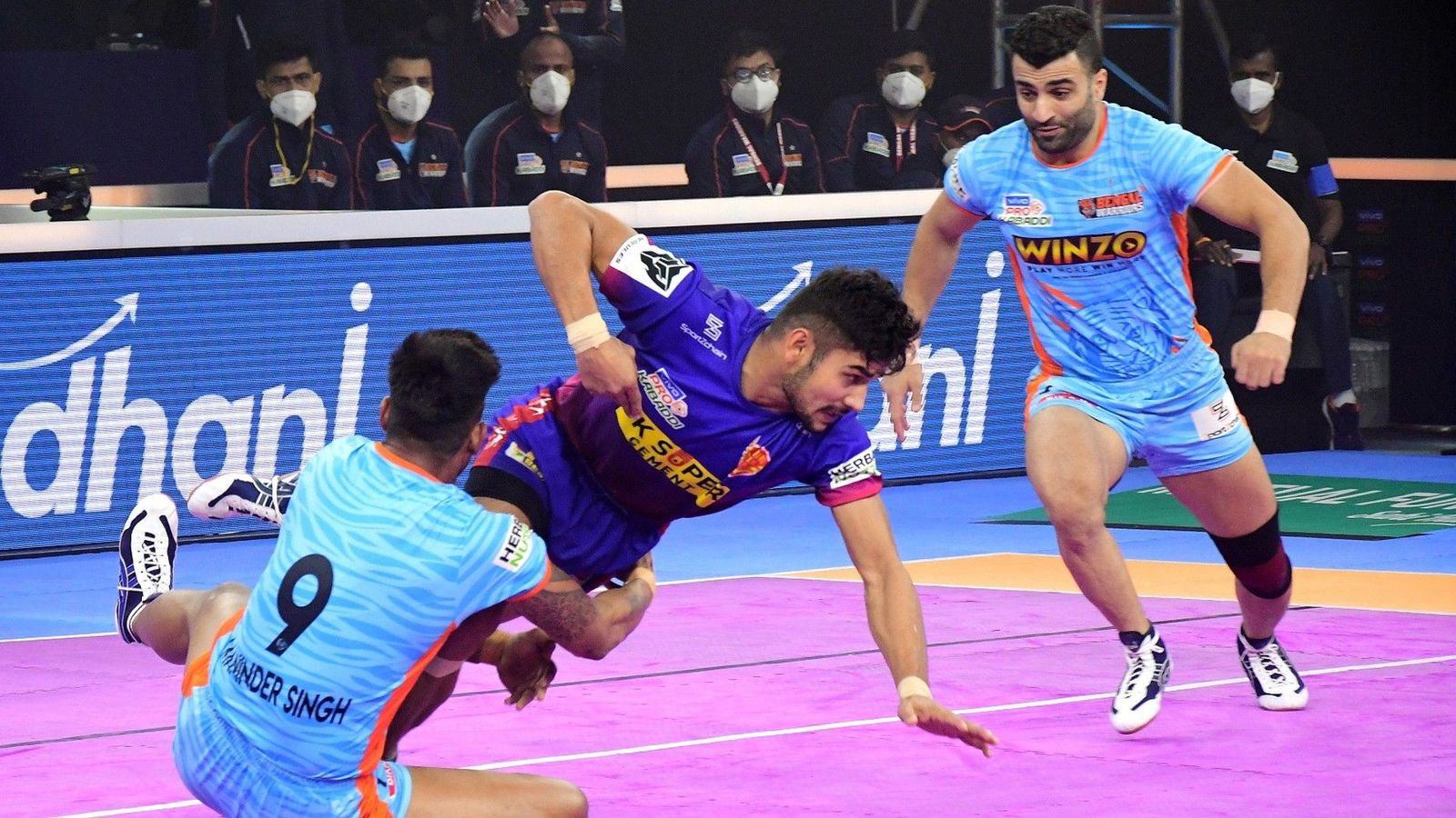 Dabang Delhi thump Bengal Warriors as Gujarat and U.P play out a tie in Pro Kabaddi League Dabang Delhi thump Bengal Warriors as Gujarat and U.P play out a tie in Pro Kabaddi League