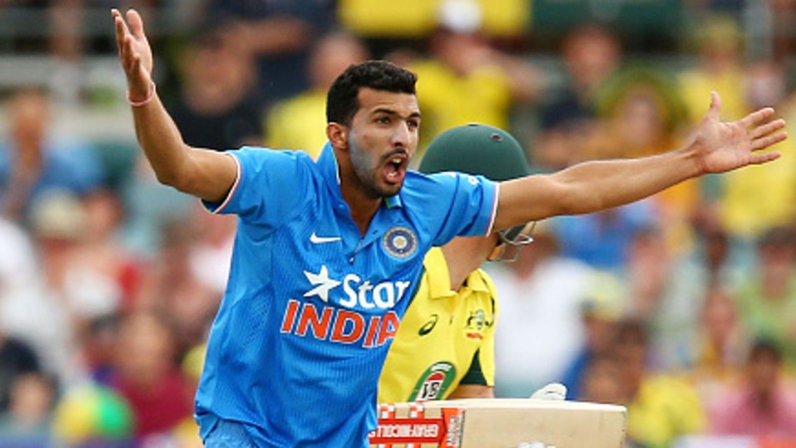 5 cricketers from the Vijay Hazare Trophy who can create a buzz at the IPL auctions 5 cricketers from the Vijay Hazare Trophy who can create a buzz at the IPL auctions