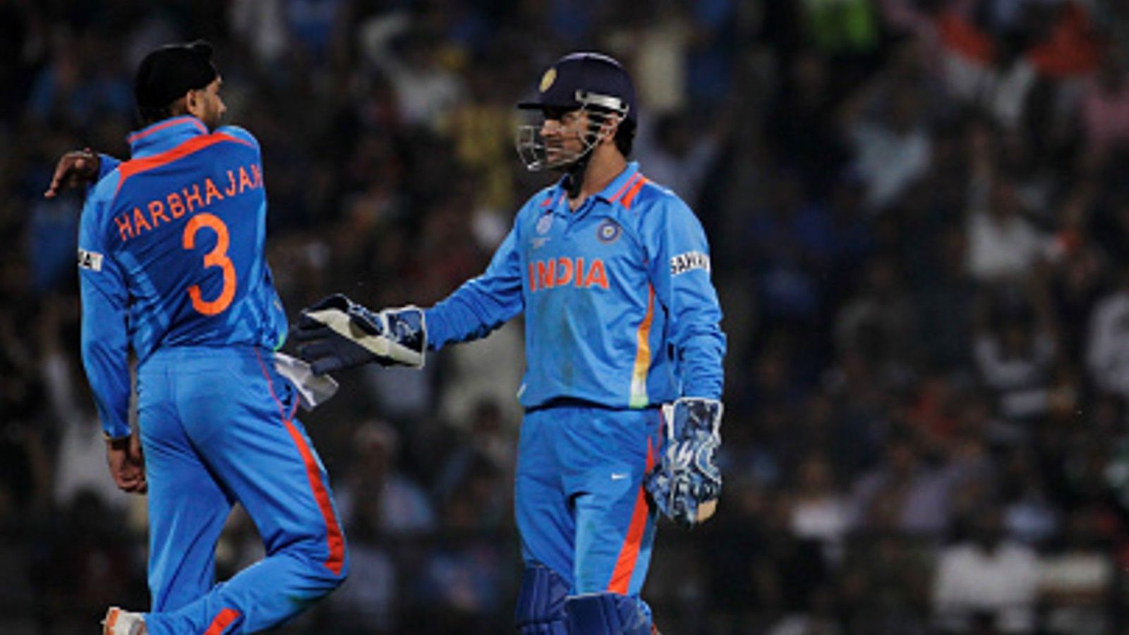 Harbhajan blames Dhoni for his career halt Harbhajan blames Dhoni for his career halt
