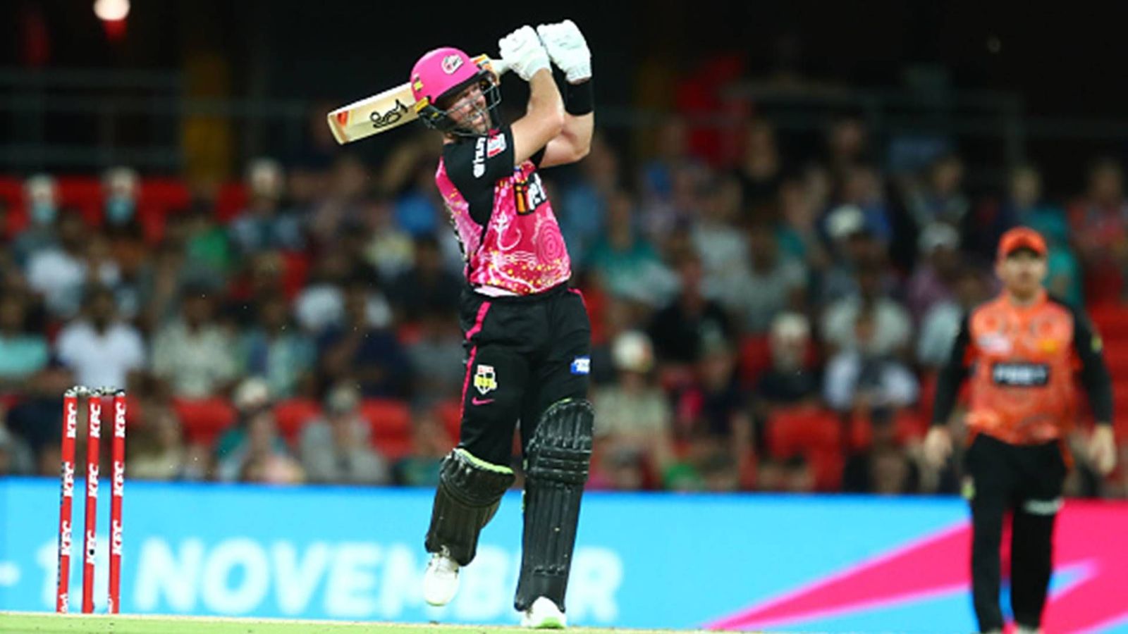 Former RCB all-rounder dazzles in BBL defeat with 71-run knock and 2 wickets in middle overs collapse Former RCB all-rounder dazzles in BBL defeat with 71-run knock and 2 wickets in middle overs collapse