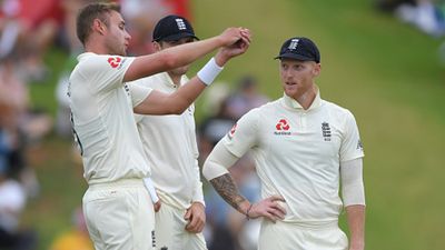 Toughest cricketer I've ever met: Broad after Stokes chose to stay on field after injury SportsTak