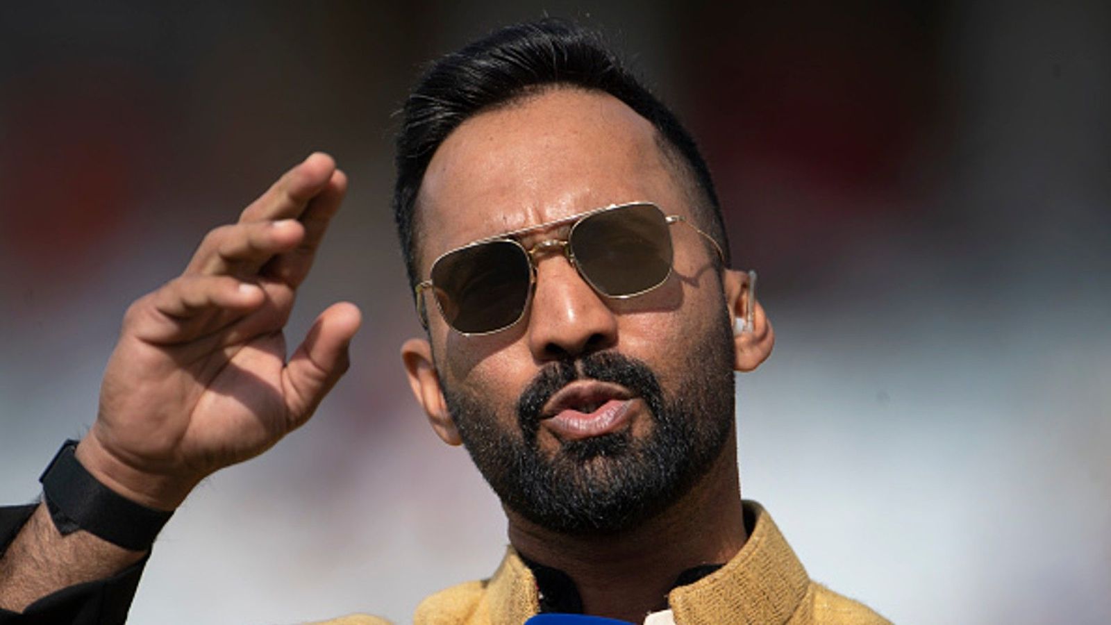 ‘Siraj’s injury put bowling unit on backfoot’: Karthik on India’s struggles in Johannesburg Test ‘Siraj’s injury put bowling unit on backfoot’: Karthik on India’s struggles in Johannesburg Test