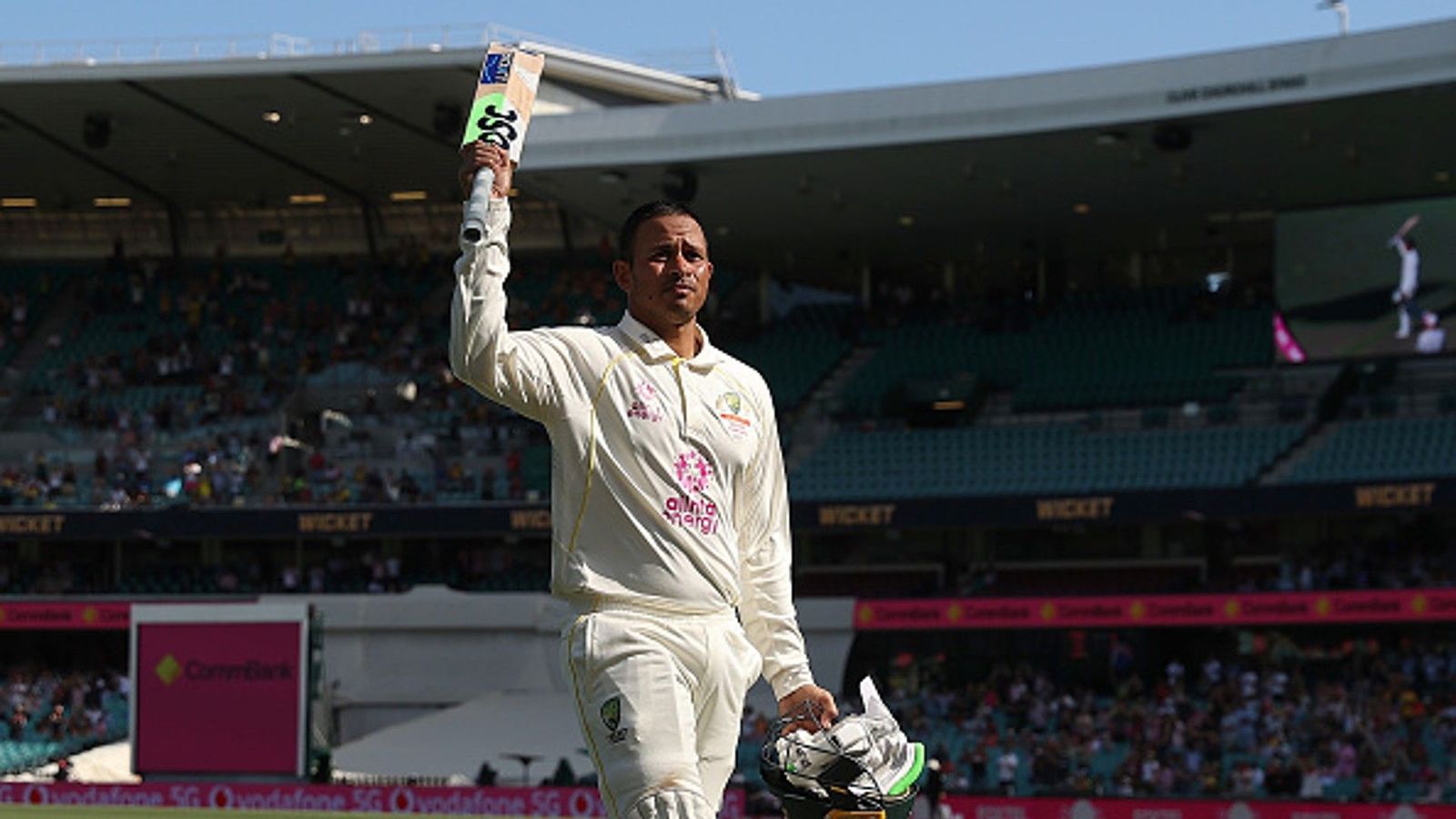 Australian batsman dazzles in Sydney sunshine to score back-to-back hundreds against England Australian batsman dazzles in Sydney sunshine to score back-to-back hundreds against England