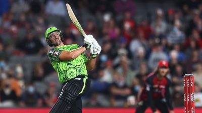 BBL: Kohli's RCB teammate Sams strikes ‘Thunder’ with a swashbuckling 98 off 44 SportsTak
