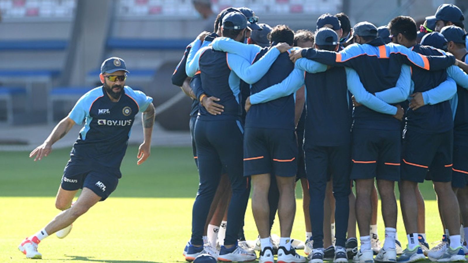 With the Series on the line, Sitar and Djembe drum welcome Virat Kohli & Co. in Cape Town With the Series on the line, Sitar and Djembe drum welcome Virat Kohli & Co. in Cape Town