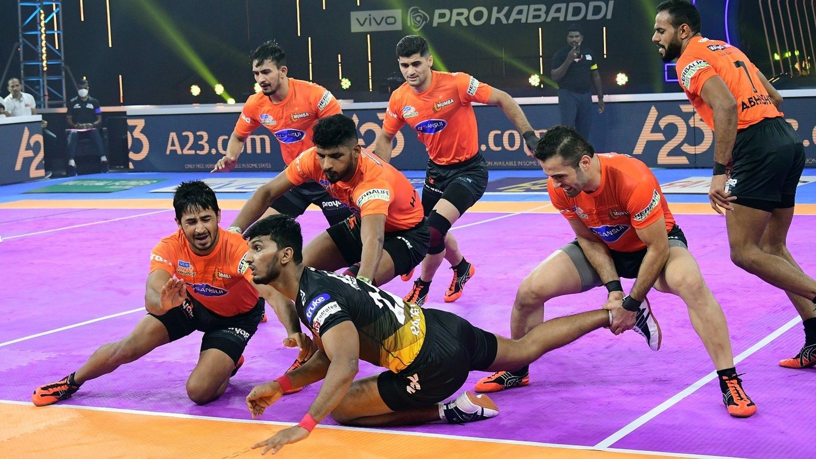 U Mumba put up a show to sink Telugu Titans U Mumba put up a show to sink Telugu Titans