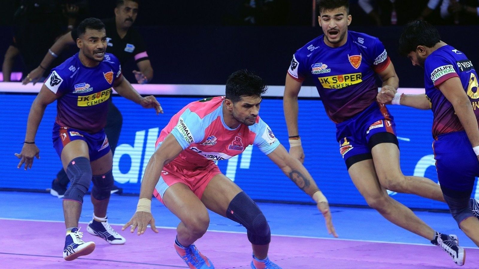 Jaipur Pink Panthers edge past Dabang Delhi in a thrilling encounter Jaipur Pink Panthers edge past Dabang Delhi in a thrilling encounter