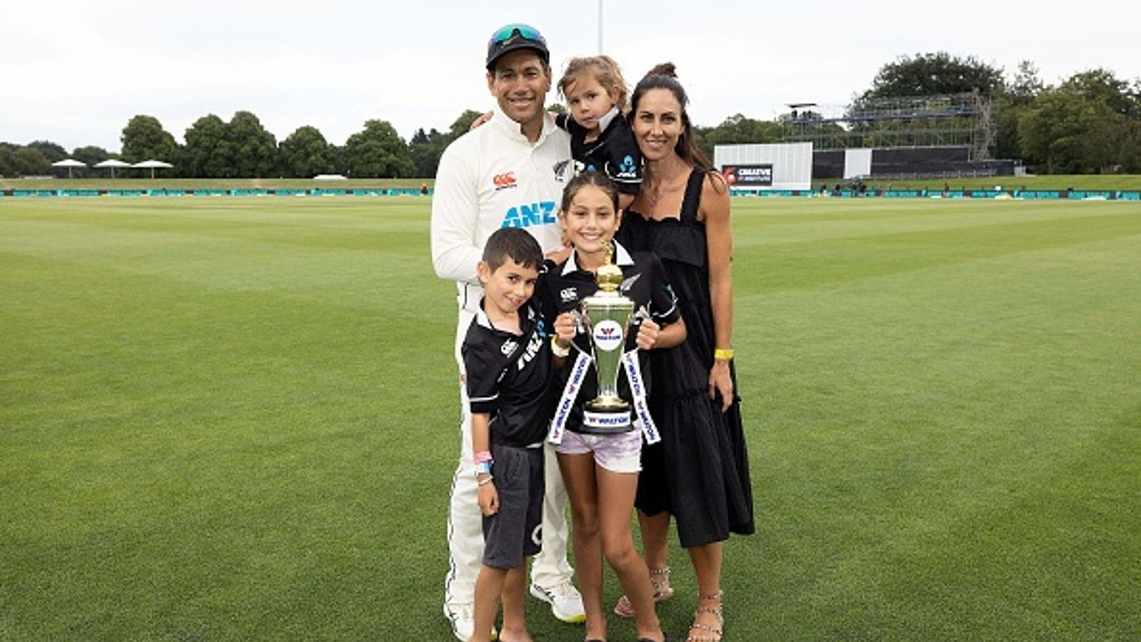 ‘It's great to finish off your career with a win and a wicket’: Ross Taylor departs with emotional farewell to Test cricket ‘It's great to finish off your career with a win and a wicket’: Ross Taylor departs with emotional farewell to Test cricket