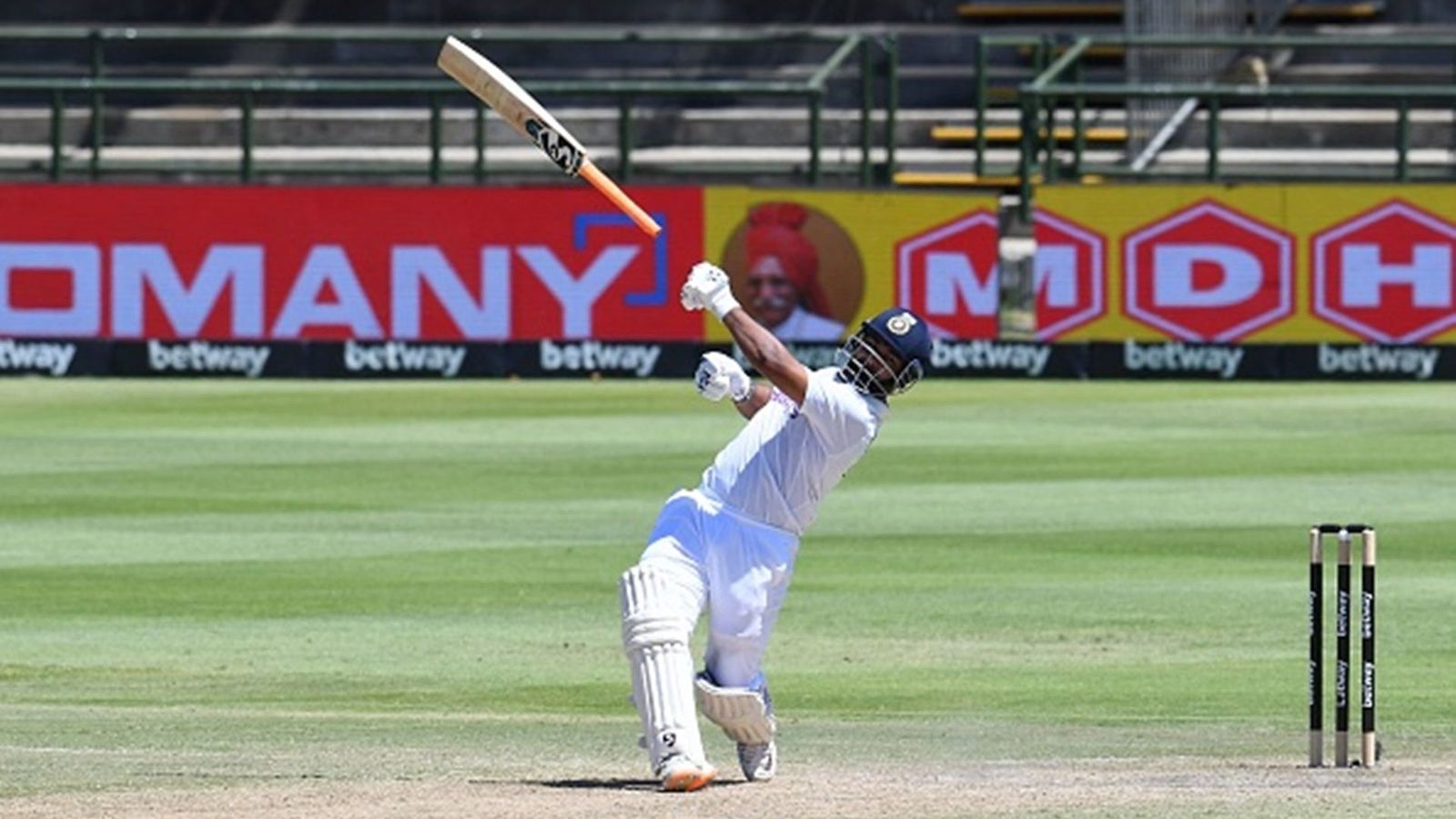 Unorthodox Rishabh Pant surpasses MS Dhoni with record-breaking century in Cape Town Unorthodox Rishabh Pant surpasses MS Dhoni with record-breaking century in Cape Town