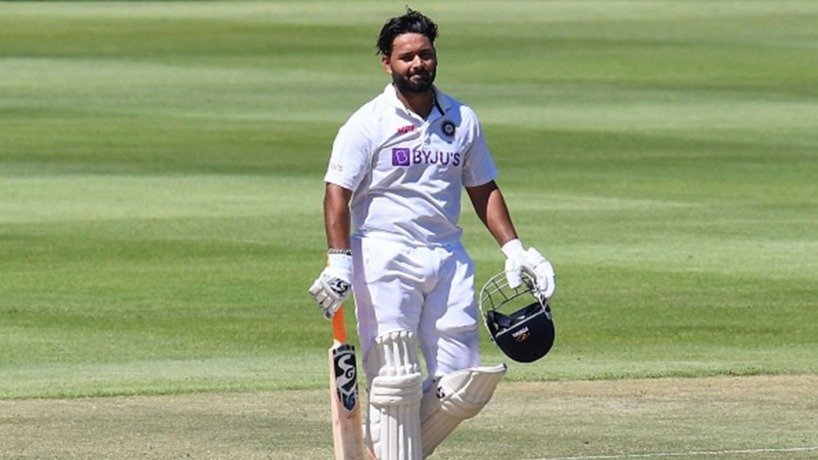 Rishabh Pant's unbeaten record-breaking 100 helps India set a 212-run target in series decider Rishabh Pant's unbeaten record-breaking 100 helps India set a 212-run target in series decider