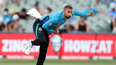 'It's still hurting, I can't dive, and I can't slide,' Fawad Ahmed delivers match-winning performance with injured ribs SportsTak