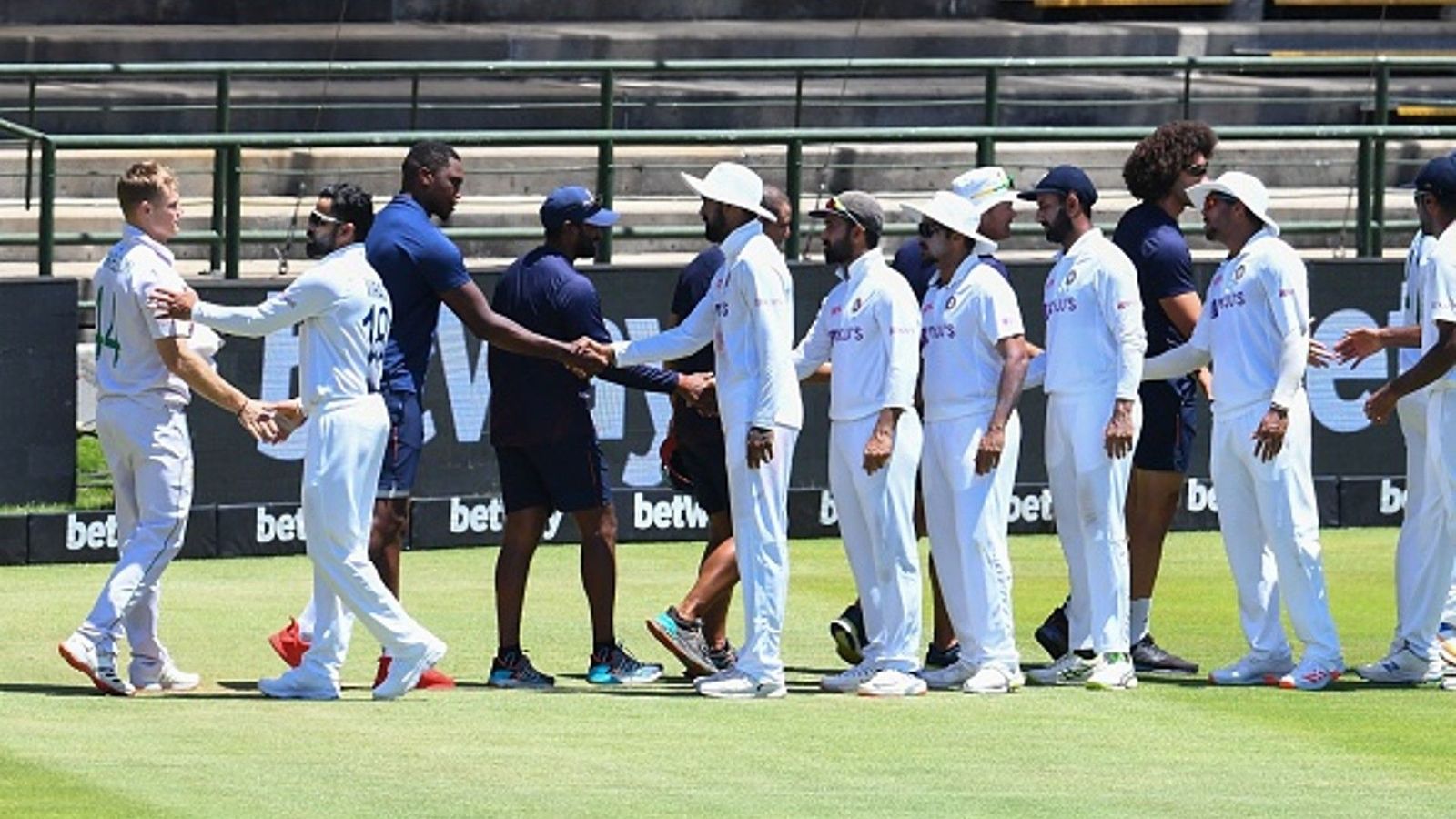 Cape Town record book: Virat equals Dhoni's unwanted record Cape Town record book: Virat equals Dhoni's unwanted record