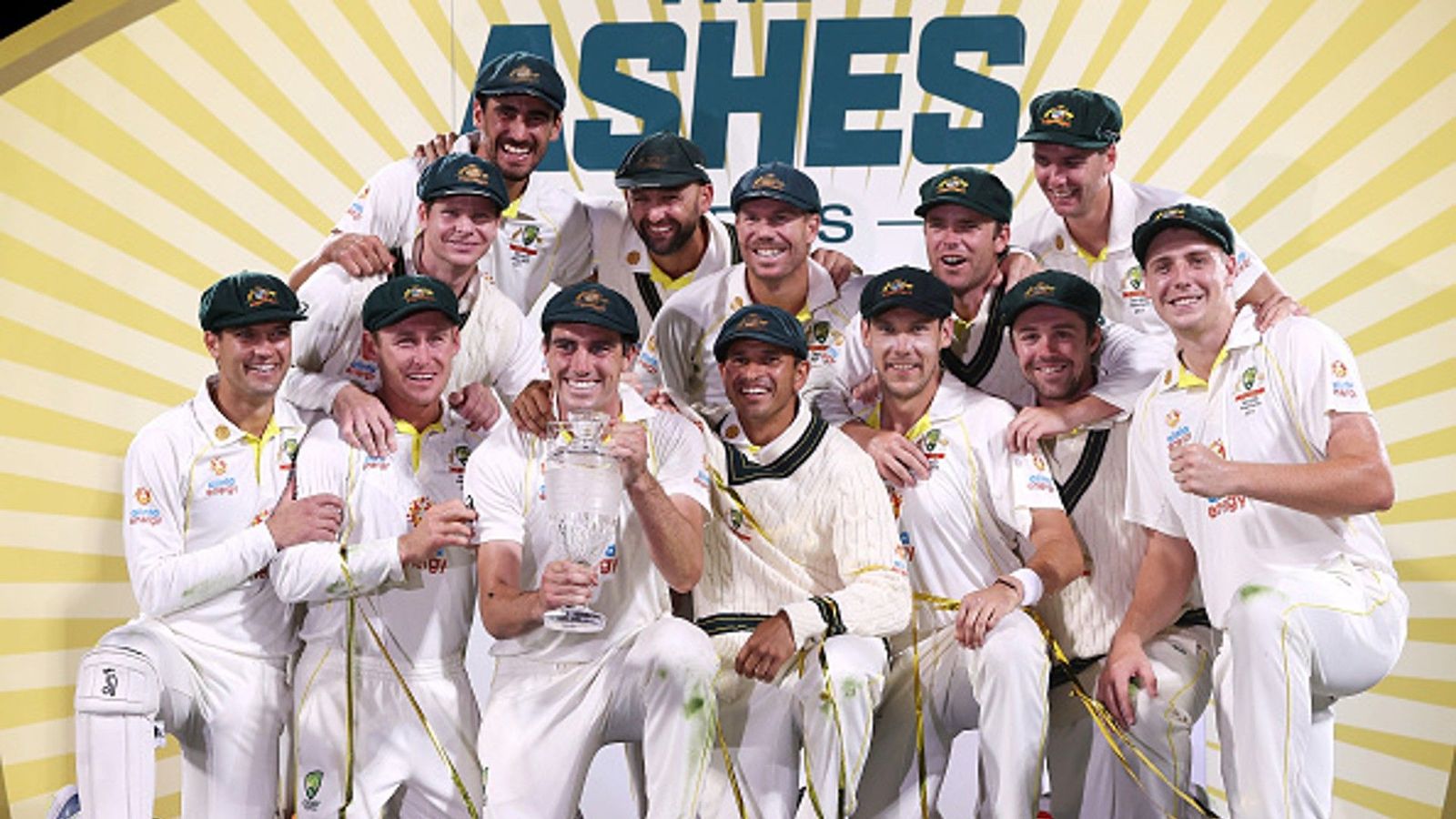 England succumb to a catastrophic collapse; Australia seal the Ashes 4-0 England succumb to a catastrophic collapse; Australia seal the Ashes 4-0