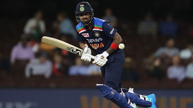 KL Rahul reveals he will not bat in middle order for SA series, hints at IPL star's debut KL Rahul reveals he will not bat in middle order for SA series, hints at IPL star's debut