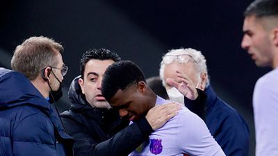 Barcelona crash out of Copa Del Rey; Real Madrid score a late winner to secure victory SportsTak