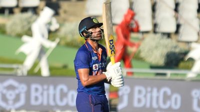 Rahul Dravid plans to give Deepak Chahar more games; makes a big statement SportsTak