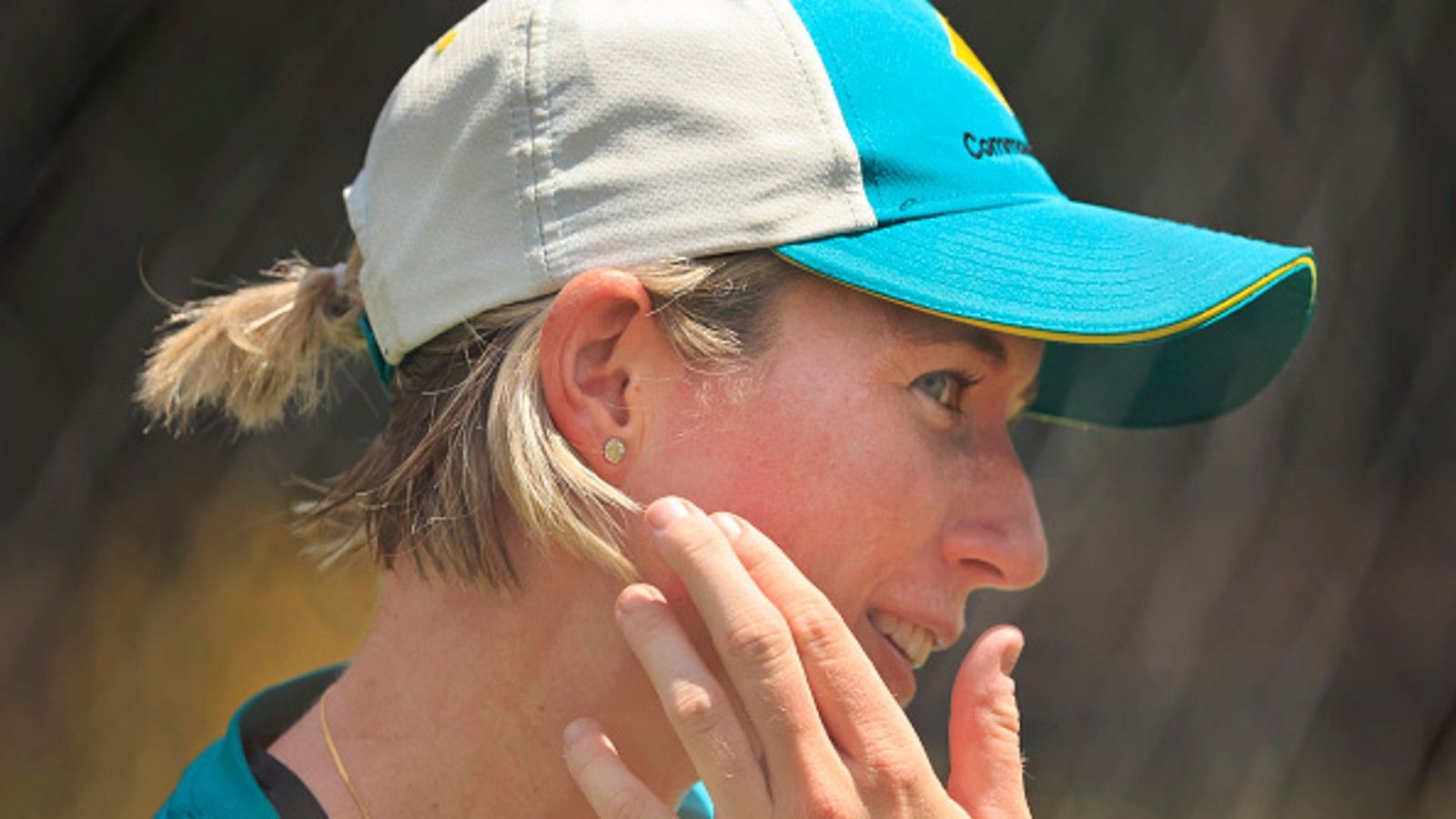 With 3 plates in her face and wire on bottom teeth, Beth Mooney to play in Ashes encounter just 9 days after chin surgery With 3 plates in her face and wire on bottom teeth, Beth Mooney to play in Ashes encounter just 9 days after chin surgery