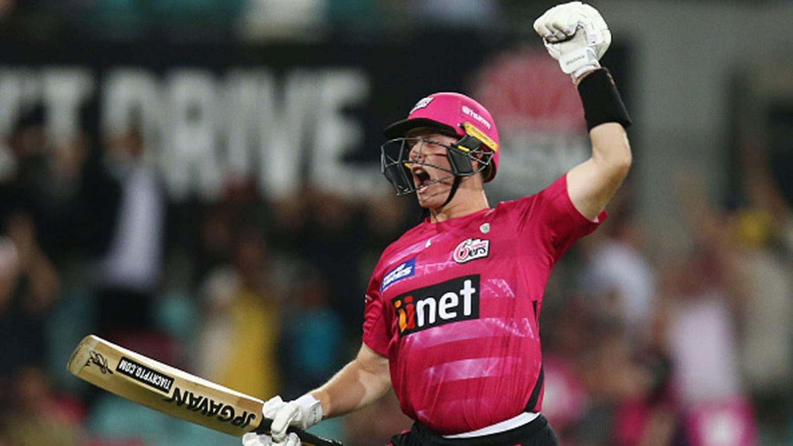 Hayden books Sydney Sixers' rematch with Perth Scorchers in BBL final with unbeaten 98 in eventful last over Hayden books Sydney Sixers' rematch with Perth Scorchers in BBL final with unbeaten 98 in eventful last over