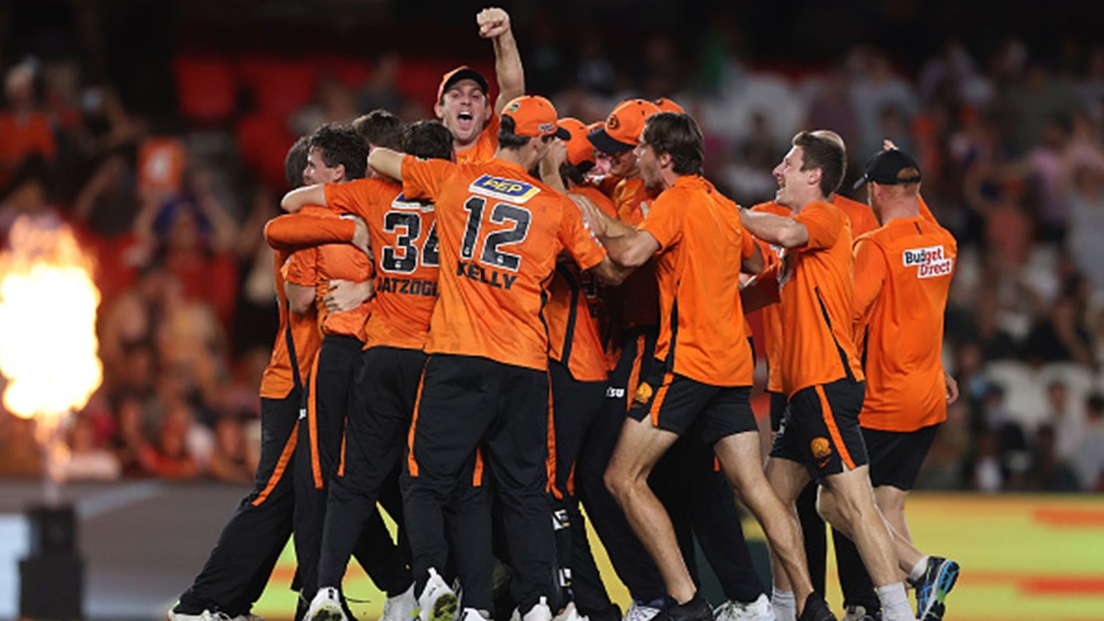 Recovering from 25/4, Perth Scorchers beat Sydney Sixers by 79 runs to win record fourth BBL final Recovering from 25/4, Perth Scorchers beat Sydney Sixers by 79 runs to win record fourth BBL final