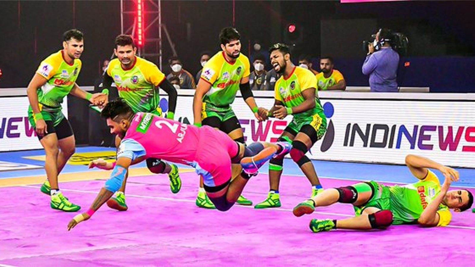 Deshwal stars for Panthers as they hammer Pirates; Thalaivas beat Bulls to clinch the Southern Derby Deshwal stars for Panthers as they hammer Pirates; Thalaivas beat Bulls to clinch the Southern Derby