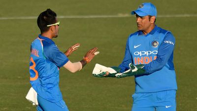 'Don't think too much, just finish your four overs and chill': Chahal recalls how Dhoni supported him after poor spell in T20 SportsTak
