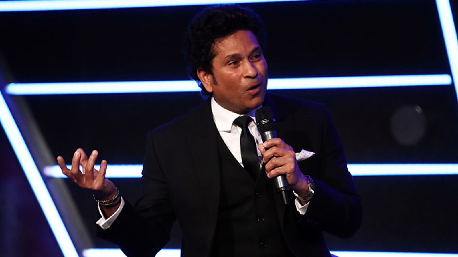 'Huge milestone': Tendulkar congratulates Team India ahead of 1000th ODI match 'Huge milestone': Tendulkar congratulates Team India ahead of 1000th ODI match