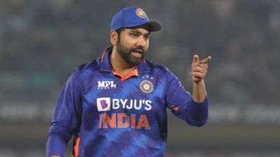 If you guys can keep quiet for a while, Virat Kohli will be alright: Rohit Sharma SportsTak