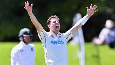 New Zealand pacer Matt Henry bags seven wickets to bundle out South Africa for 95 in first Test SportsTak