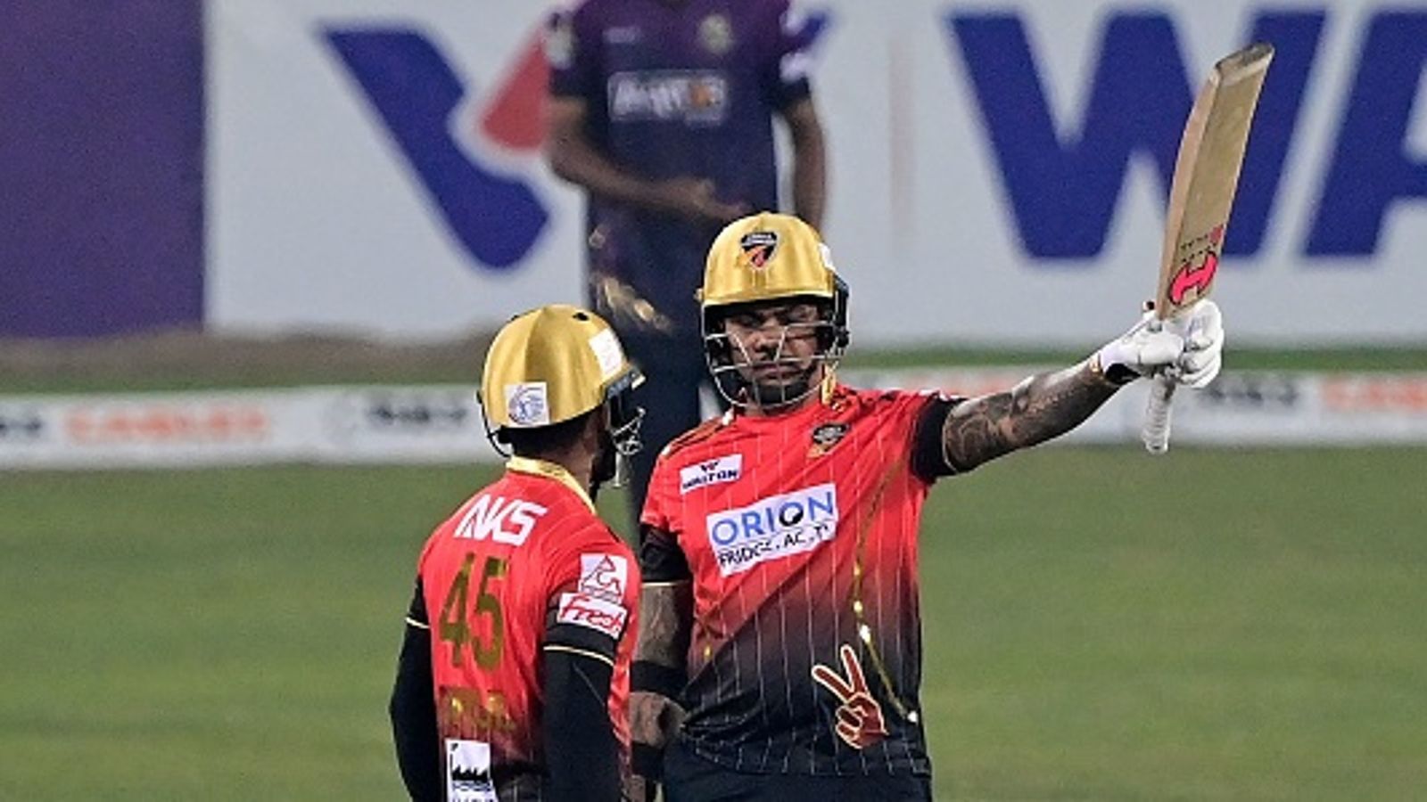 Sunil Narine's all-round show helps Comilla Victorians beat Fortune Barishal by 1 run to lift 3rd BPL title Sunil Narine's all-round show helps Comilla Victorians beat Fortune Barishal by 1 run to lift 3rd BPL title