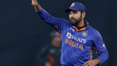 IND vs WI: India eye back to back series whitewash in 3rd T20I against WI; Virat, Pant's absence makes way for Venkatesh & Ruturaj SportsTak
