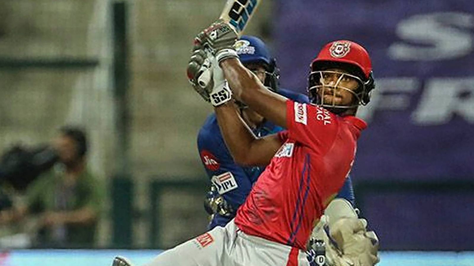 SRH spin-bowling coach Muralitharan reveals why the franchise went all out for Pooran in IPL 2022 auction SRH spin-bowling coach Muralitharan reveals why the franchise went all out for Pooran in IPL 2022 auction