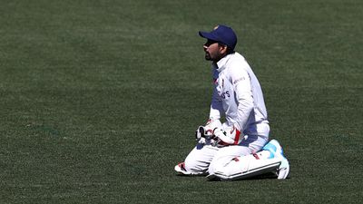 Saha-journo row: Wriddhiman not to disclose journalist's name who threatened him SportsTak