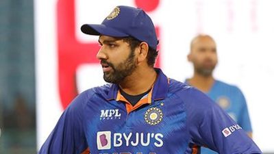 IND vs SL 3rd T20: Rohit Sharma makes four changes in Playing XI; Bumrah, Bhuvneshwar, Chahal rested SportsTak