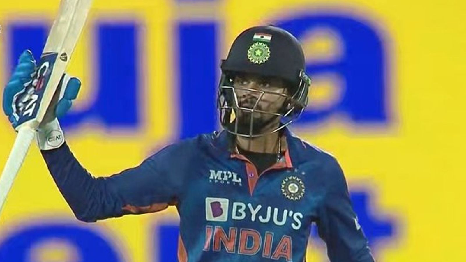 IND VS SL 3rd T20I: Hat-trick of clean sweep for Rohit Sharma's India as Shreyas belts 3rd consecutive half century IND VS SL 3rd T20I: Hat-trick of clean sweep for Rohit Sharma's India as Shreyas belts 3rd consecutive half century