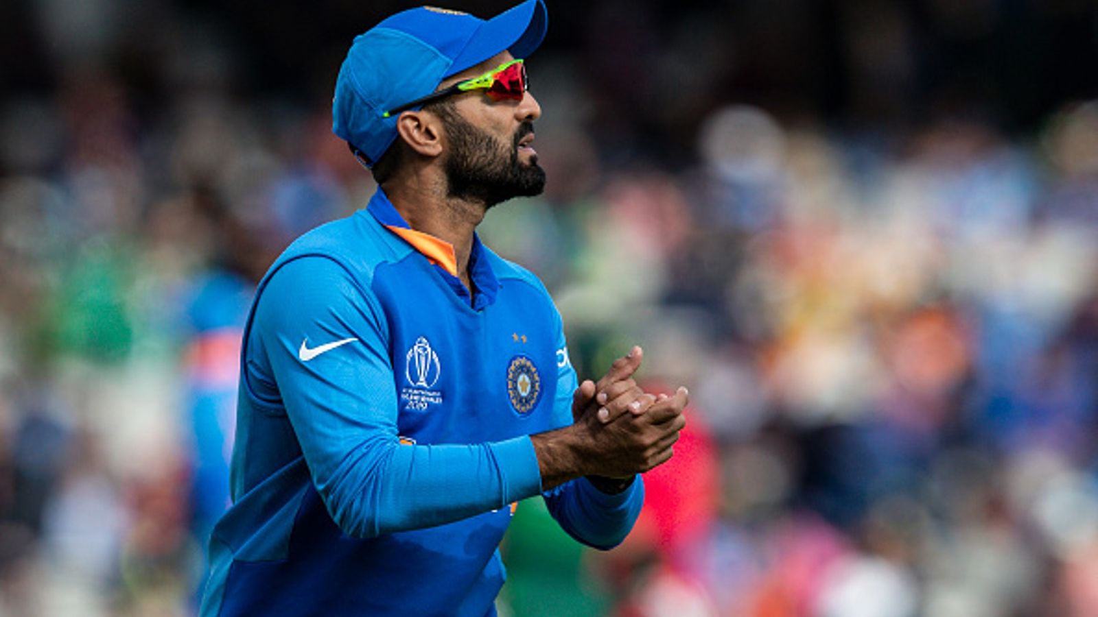 Dinesh Karthik sympathises with Wriddhiman Saha but rates Rishabh Pant higher Dinesh Karthik sympathises with Wriddhiman Saha but rates Rishabh Pant higher