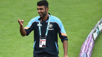 Ashwin takes a swipe at former cricketers for baseless bashing of IPL SportsTak