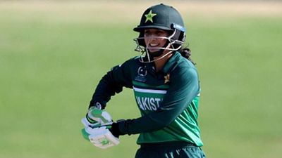 Bismah Maroof dedicates comeback fifty to daughter with cradle celebration but misses World Cup record by 2 runs SportsTak
