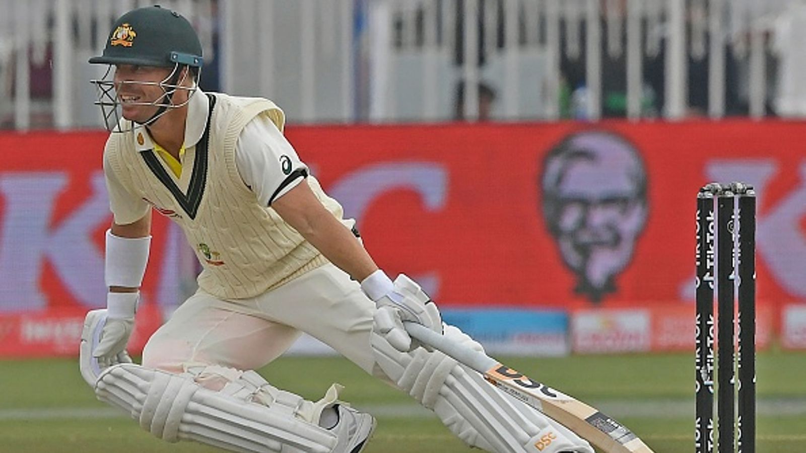 Warner still believes Mankading is 'spirit of cricket issue' despite MCC amendment to code Warner still believes Mankading is 'spirit of cricket issue' despite MCC amendment to code