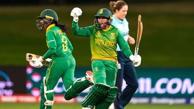 Women's World Cup: South Africa script their highest successful run-chase in WC as they beat England by three wickets SportsTak