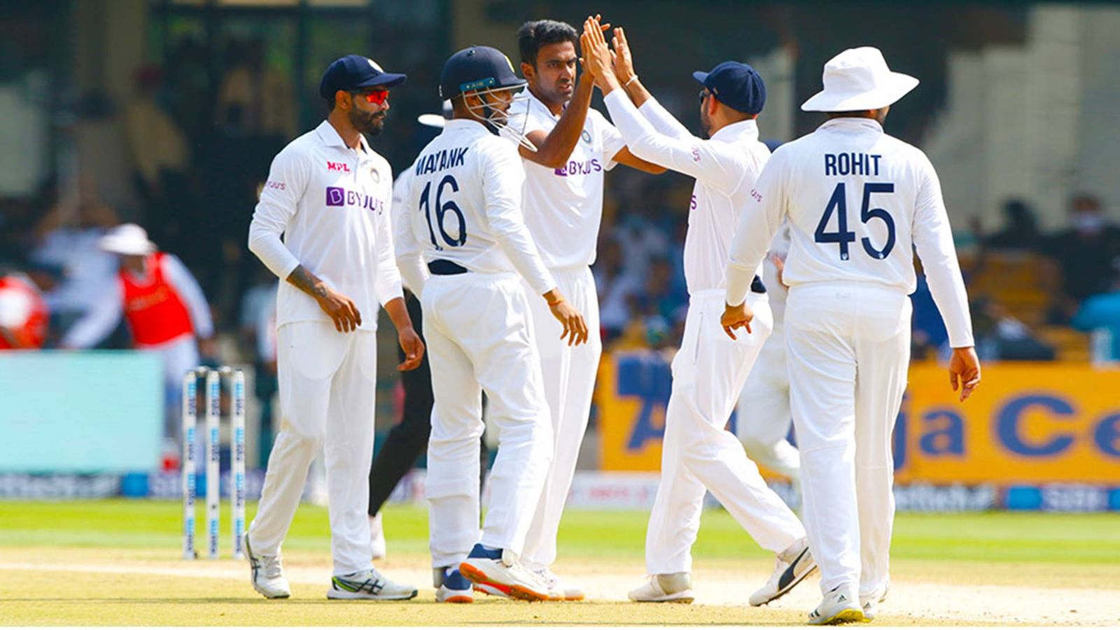 IND vs SL: Indian bowlers wrap up pink-ball Test with 7 sessions to spare, complete clean sweep with 238-run win IND vs SL: Indian bowlers wrap up pink-ball Test with 7 sessions to spare, complete clean sweep with 238-run win