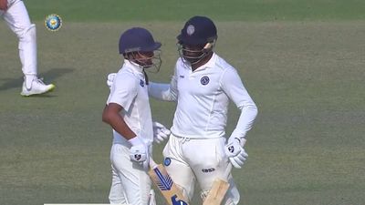 Nagaland in massive trouble after Nadeem-Shukla's 191-run 10th-wicket partnership helps Jharkhand post 880 SportsTak